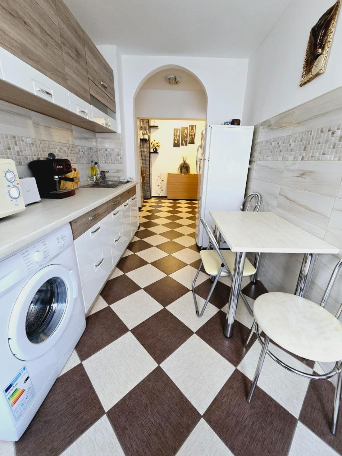 Apartament Sofy2 Băile Herculane Exteriör bild
